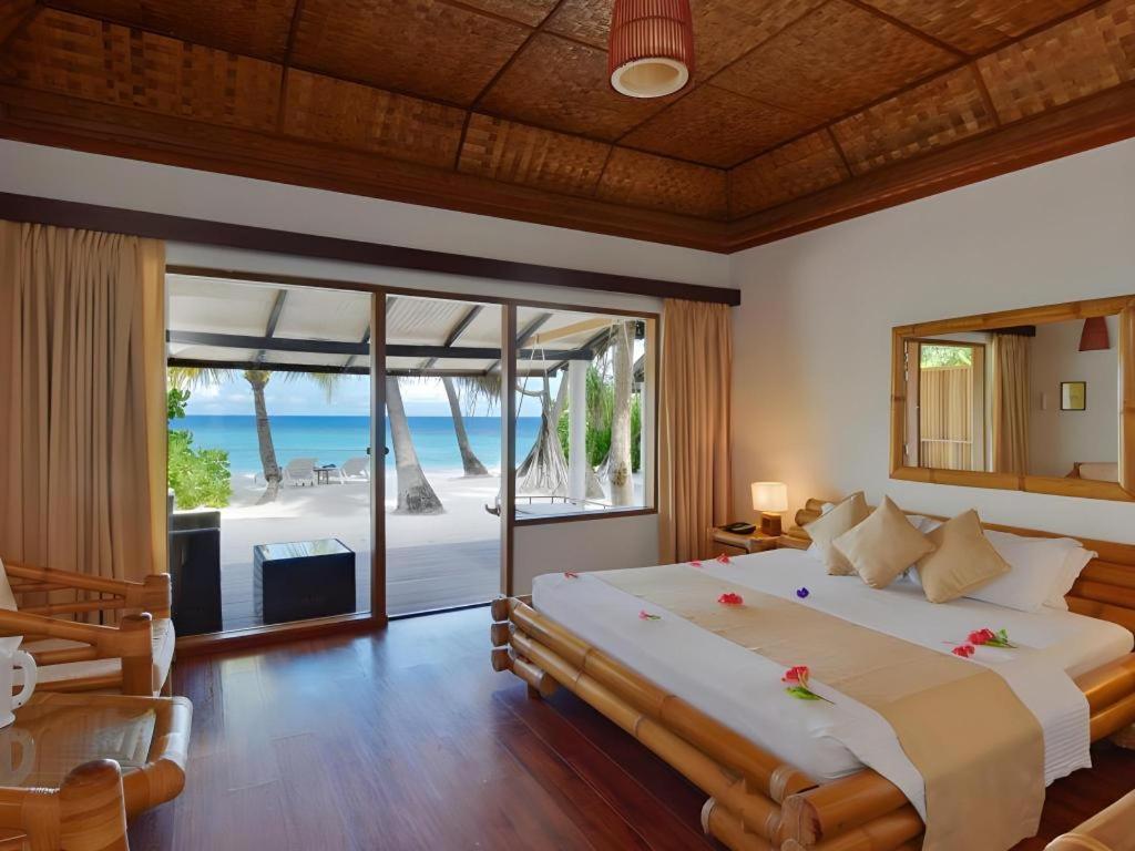 Angaga Island Resort And Spa Dış mekan fotoğraf