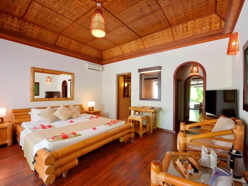Angaga Island Resort And Spa Dış mekan fotoğraf