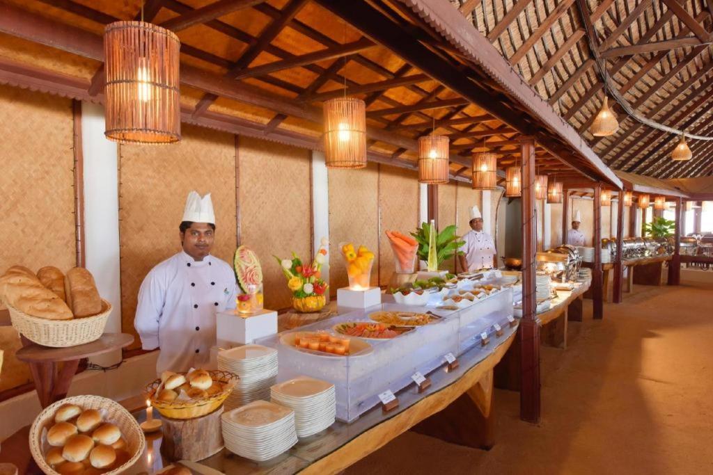 Angaga Island Resort And Spa Dış mekan fotoğraf