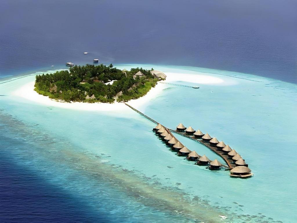 Angaga Island Resort And Spa Dış mekan fotoğraf