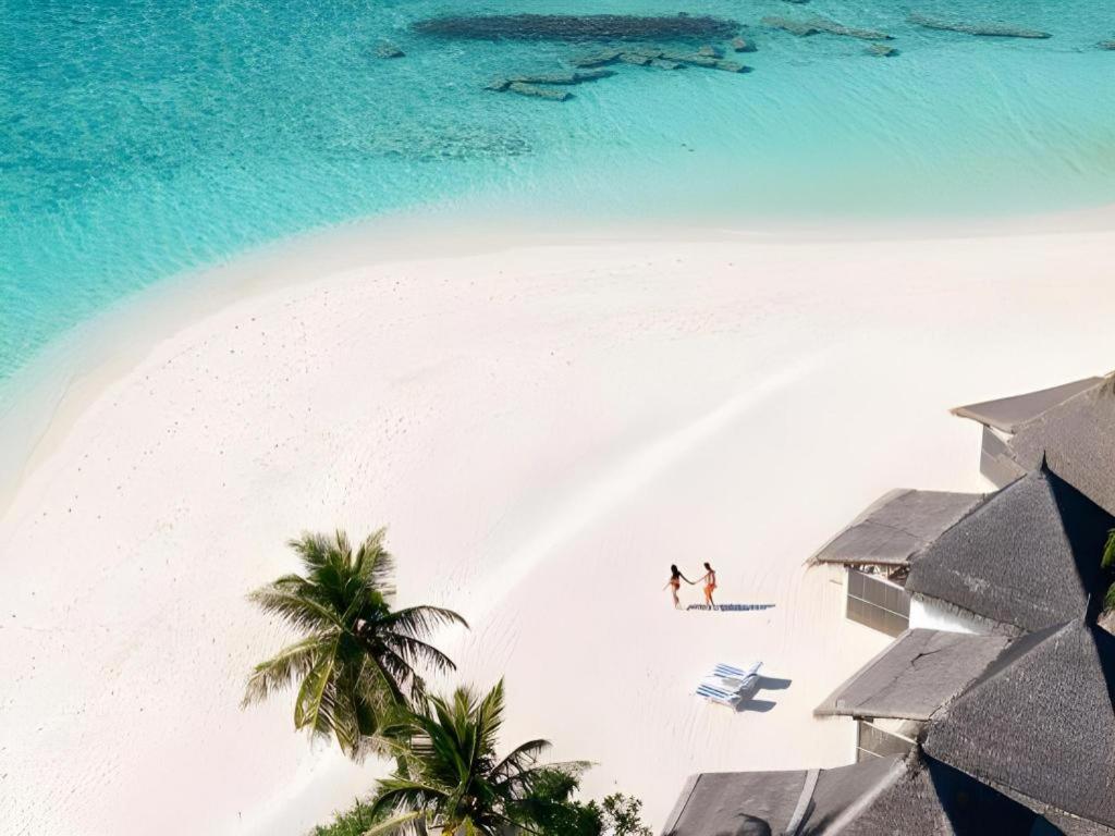Angaga Island Resort And Spa Dış mekan fotoğraf